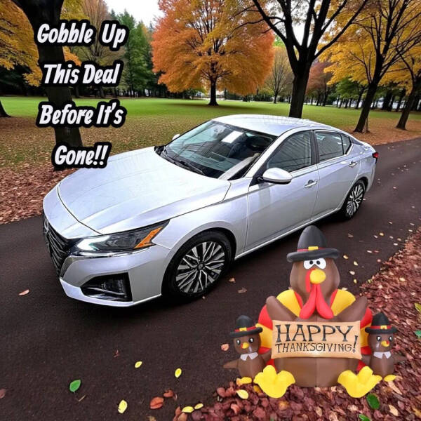 2023 Nissan Altima SV's photo