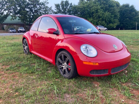 2008 Volkswagen New Beetle for sale at A & A AUTOLAND in Woodstock GA