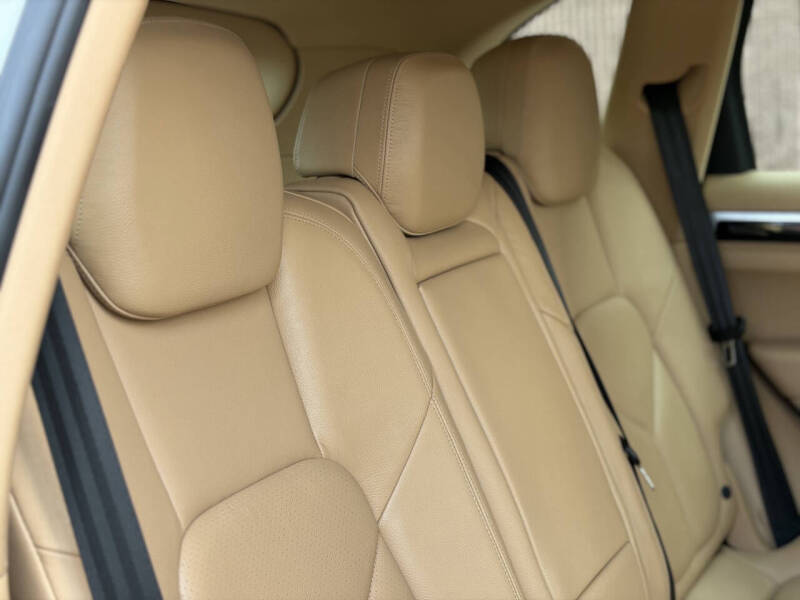 2012 Porsche Cayenne