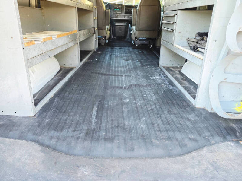 2017 Chevrolet Express 2500