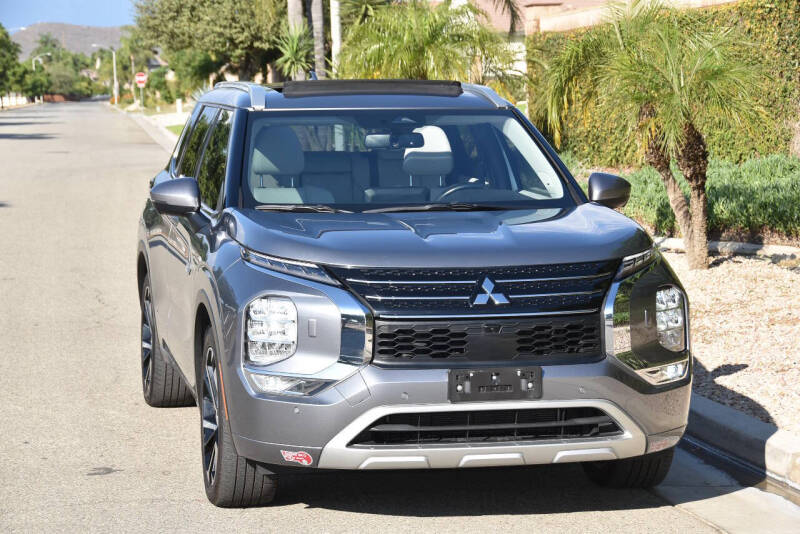 2023 Mitsubishi Outlander PHEV SEL