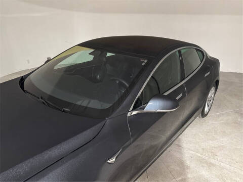 2016 Tesla Model S 70