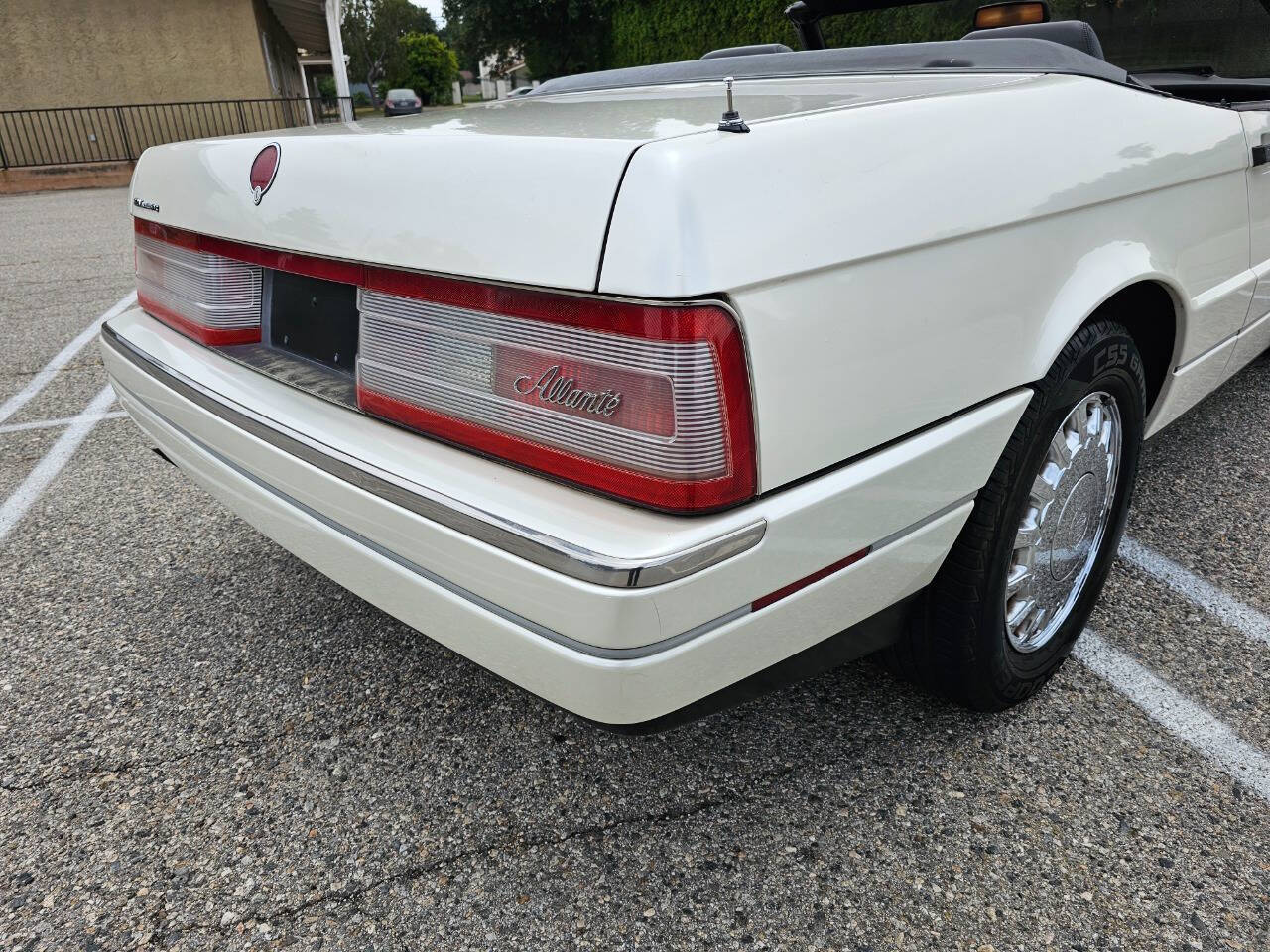 1993 Cadillac Allante 19