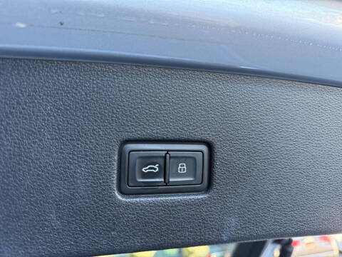 2019 Audi Q8 quattro Premium Plus 55 TFSI