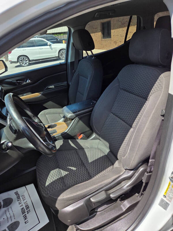 2017 GMC Acadia SLE-1