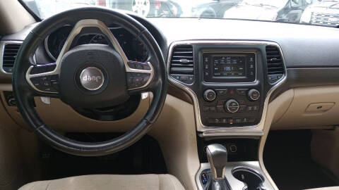 2017 Jeep Grand Cherokee Laredo