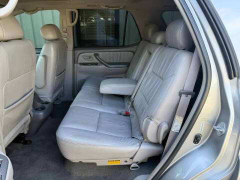 2004 Toyota Sequoia Limited