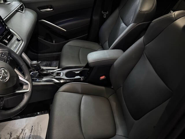 2022 Toyota Corolla Cross XLE