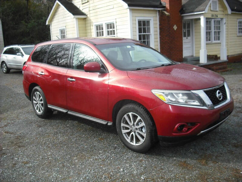 2014 Nissan Pathfinder S photo 4