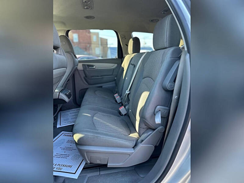 2017 Chevrolet Traverse LS