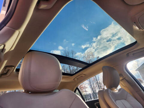 2017 Lincoln Continental Select