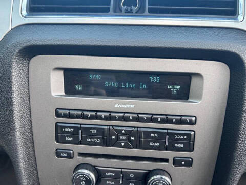 2012 Ford Mustang V6 Premium