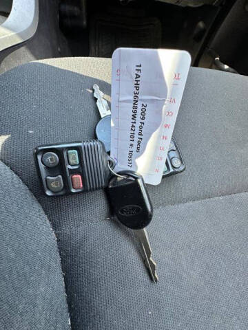 2009 Ford Focus SES