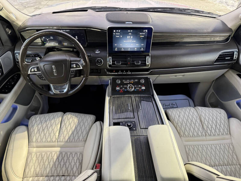 2019 Lincoln Navigator L Black Label