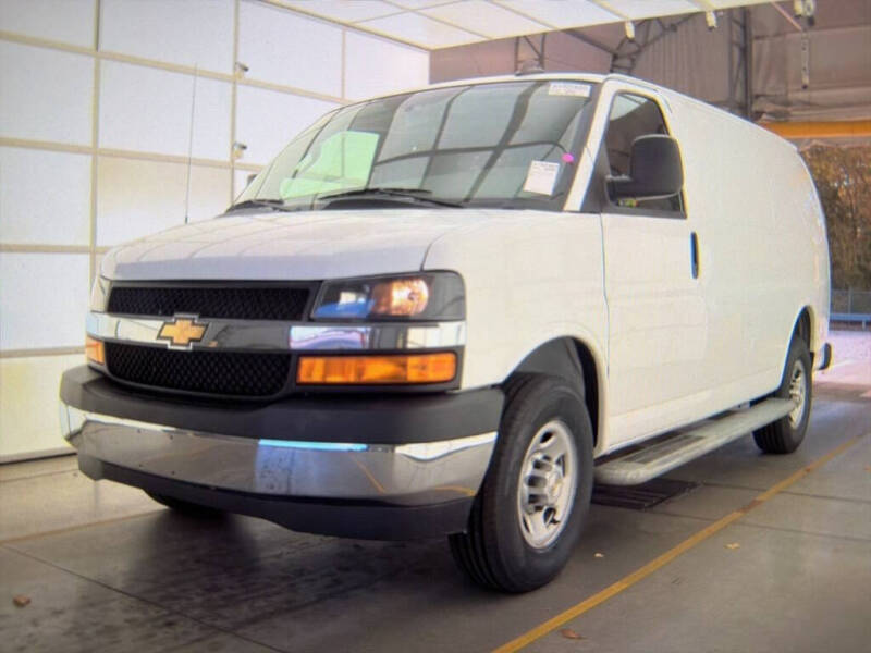 2024 Chevrolet Express 2500