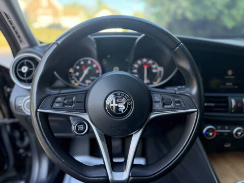 2017 Alfa Romeo Giulia Ti