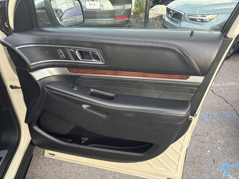 2018 Ford Explorer Platinum