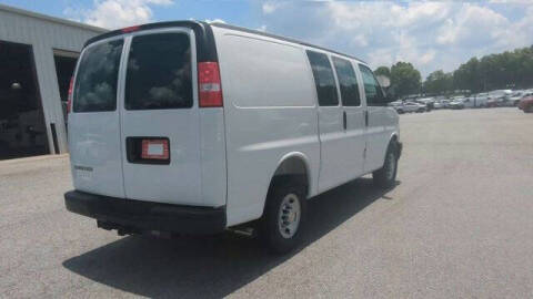 2025 Chevrolet Express 2500