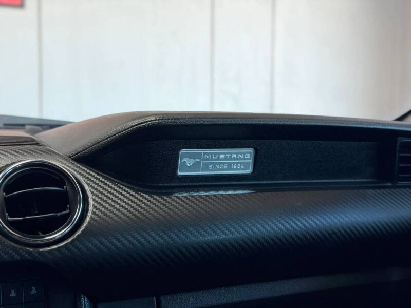 2015 Ford Mustang V6