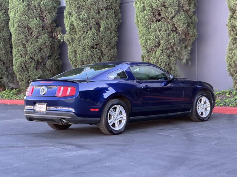 2010 Ford Mustang V6