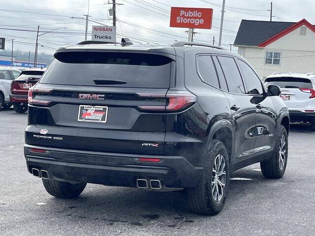 2024 GMC Acadia AT4