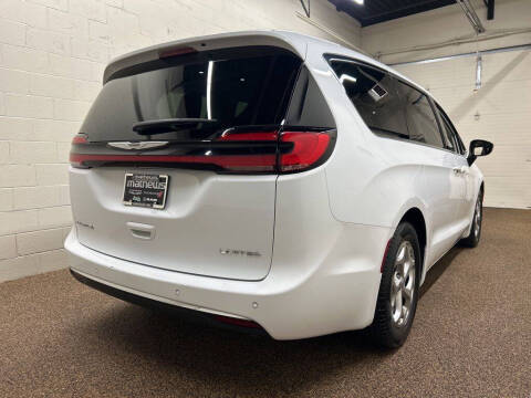 2024 Chrysler Pacifica Limited