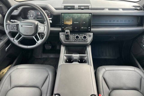 2026 Land Rover Defender 110 P300 S