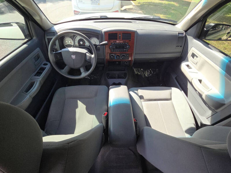 2005 Dodge Dakota SLT