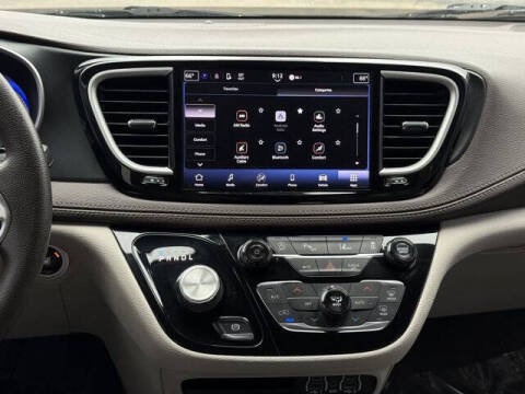 2021 Chrysler Pacifica Touring