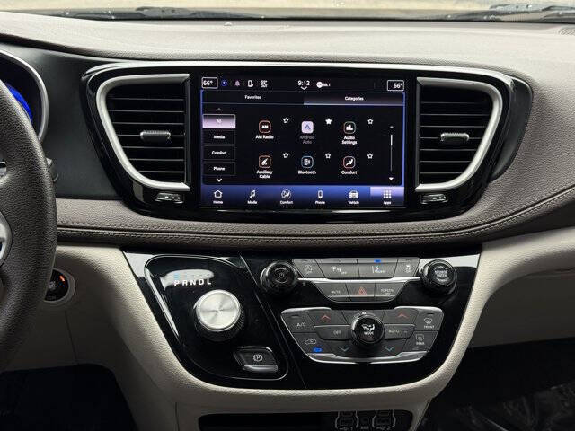 2021 Chrysler Pacifica Touring