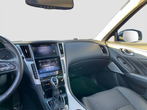 2022 Infiniti Q50 Luxe