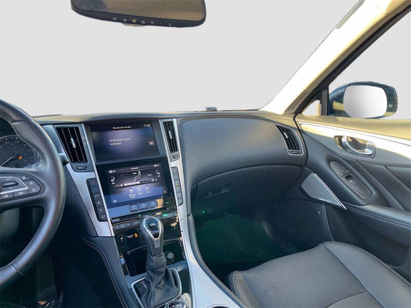 2022 Infiniti Q50 Luxe