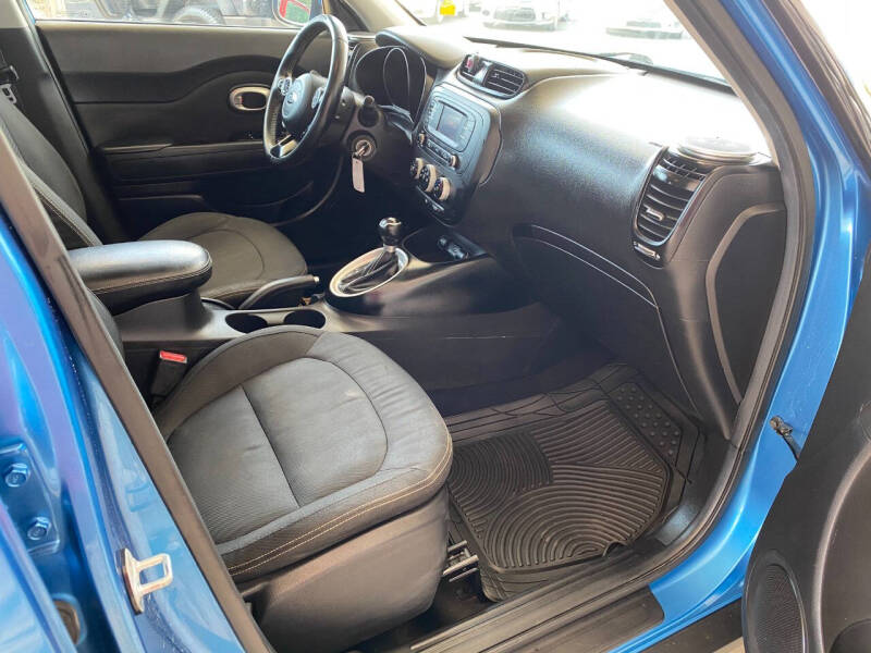 2016 Kia Soul +