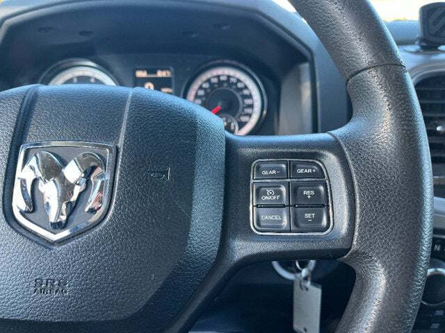 2019 RAM 1500 Classic 32