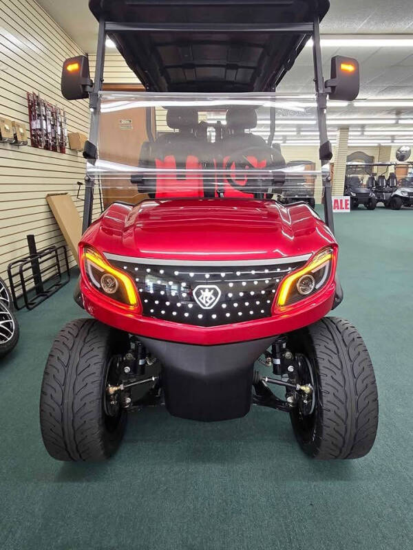 2025 Royal EV Majesty 72volt LSV Forward Fac