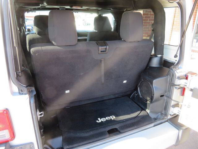 2012 Jeep Wrangler Sahara