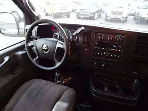 2016 GMC Savana 2500