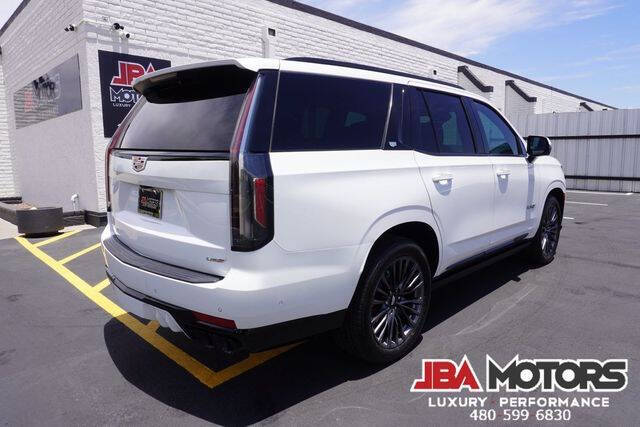 2023 Cadillac Escalade-V