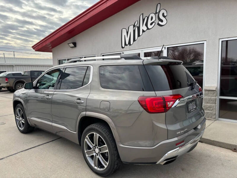 2019 GMC Acadia Denali