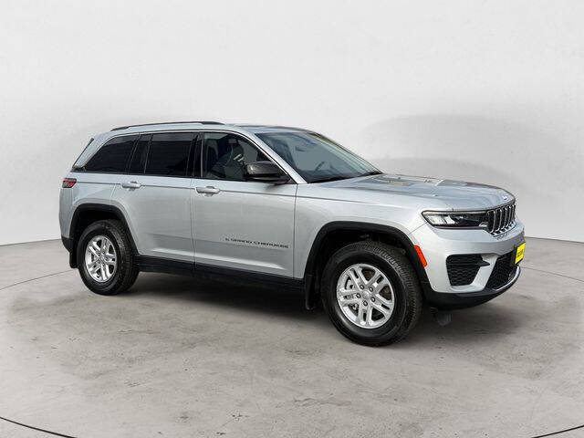 2022 Jeep Grand Cherokee Laredo