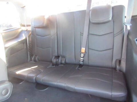 2018 Cadillac Escalade Luxury