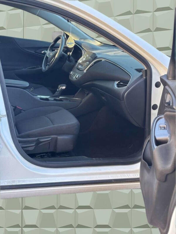 2023 Chevrolet Malibu LT