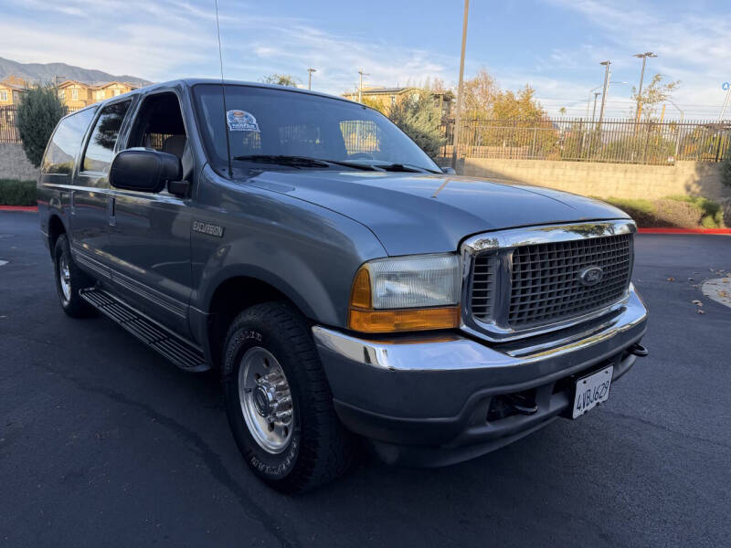 2001 Ford Excursion XLT's photo