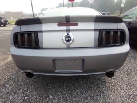 2006 Ford Mustang GT Deluxe