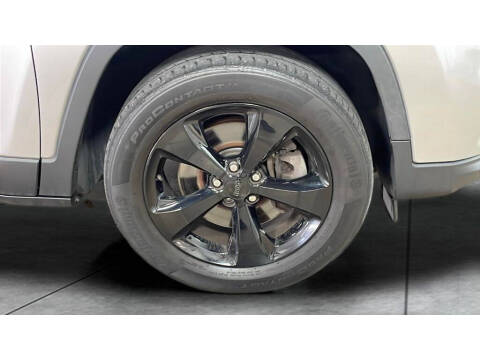 2020 Jeep Cherokee Altitude