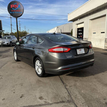 2016 Ford Fusion SE