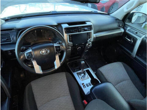 2022 Toyota 4Runner SR5