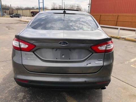 2013 Ford Fusion SE