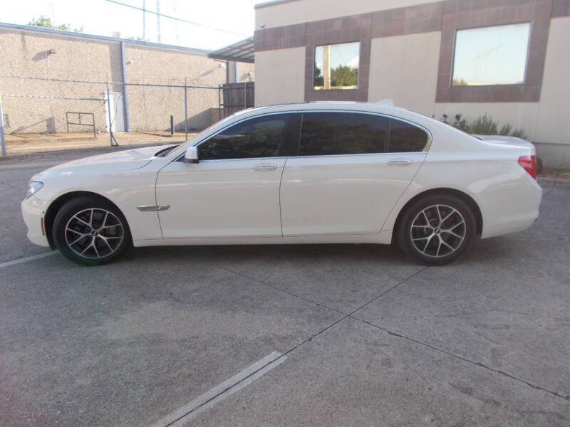 2011 BMW 7 Series 740Li