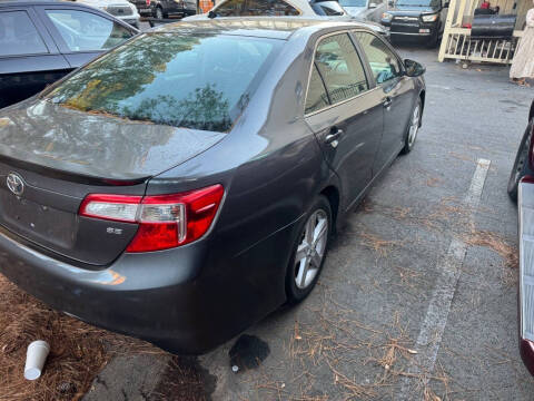 2014 Toyota Camry SE